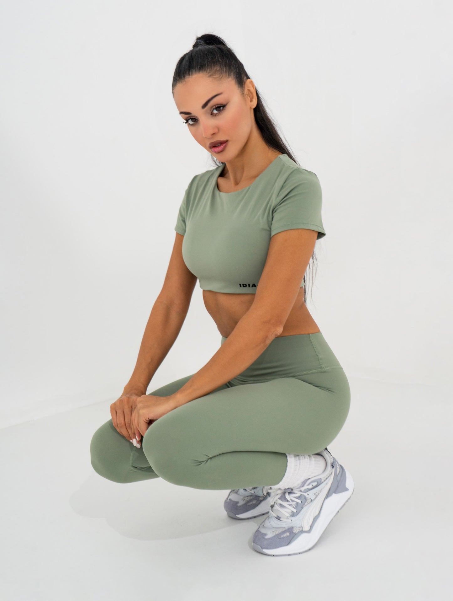 Round Neck Top and leggings