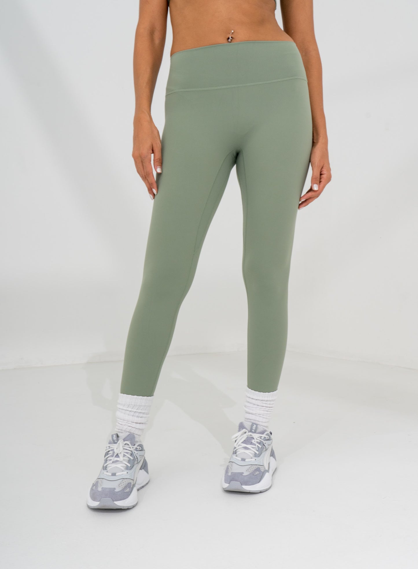 Fitted Leggings - Light Green