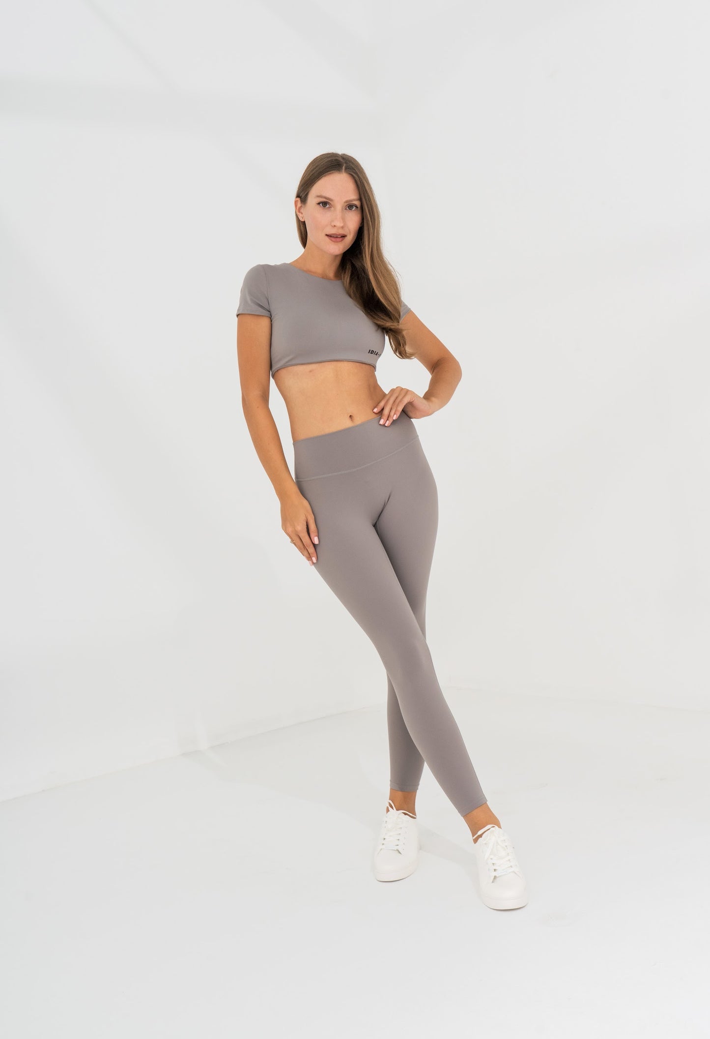 Round Neck Top and leggings