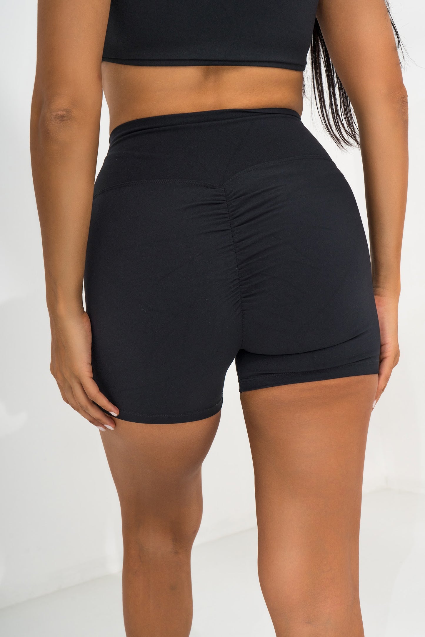 Fitness Shorts (Scrunch) - Black